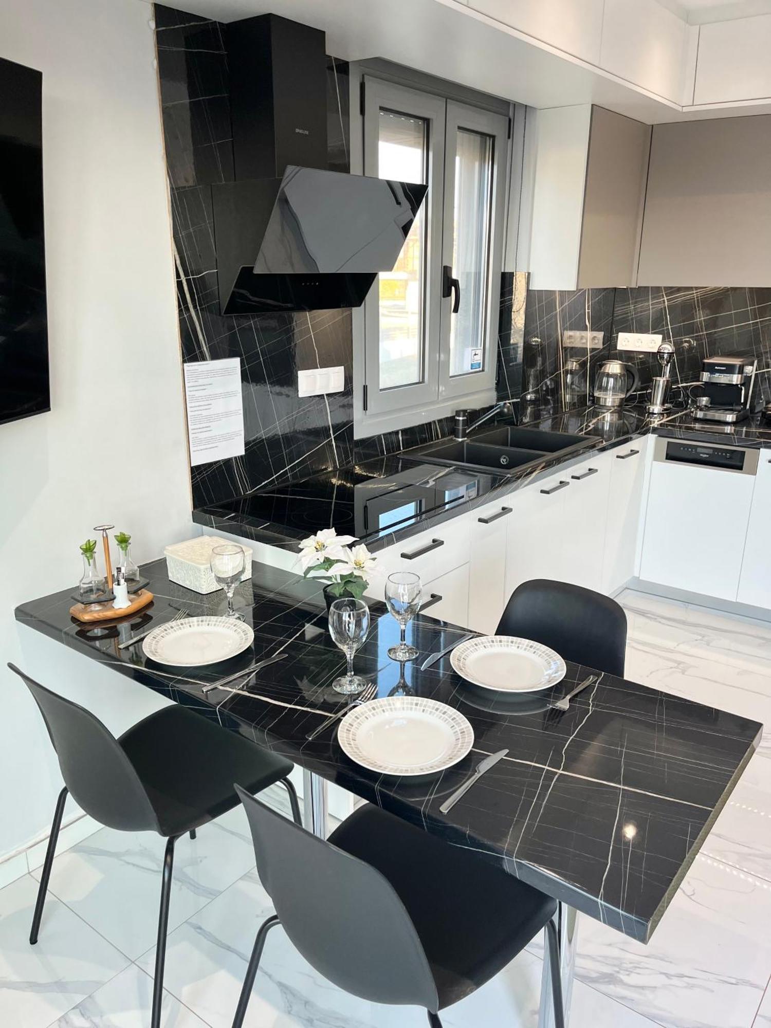 Blueline Apartment 1 Λουτράκι Εξωτερικό φωτογραφία