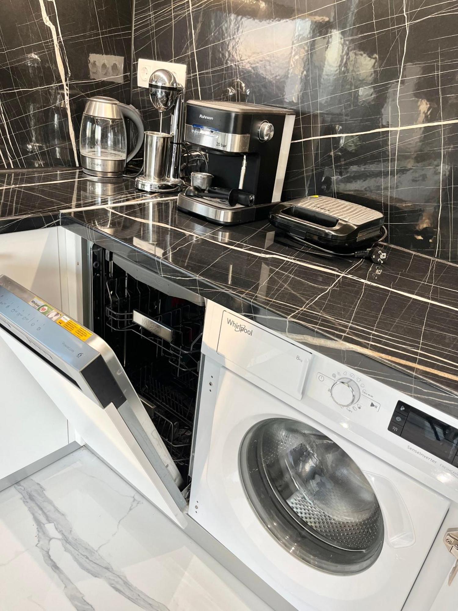 Blueline Apartment 1 Λουτράκι Εξωτερικό φωτογραφία