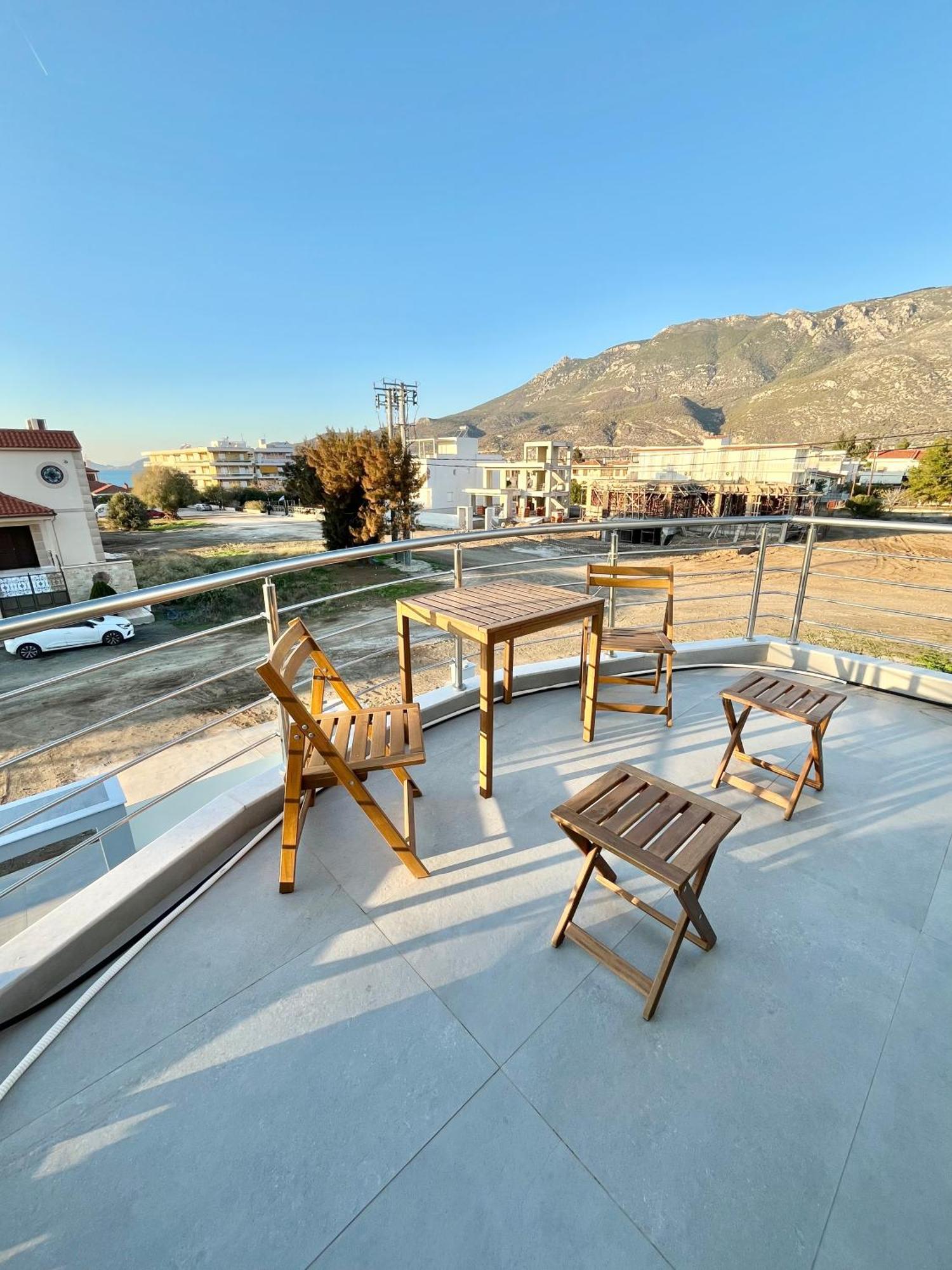 Blueline Apartment 1 Λουτράκι Εξωτερικό φωτογραφία